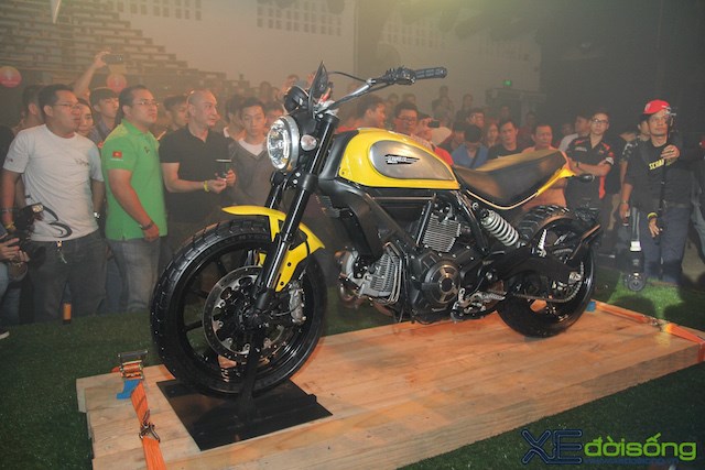 BMW R nineT se ra mat phien ban moi nham canh tranh Ducati Scrambler - 2