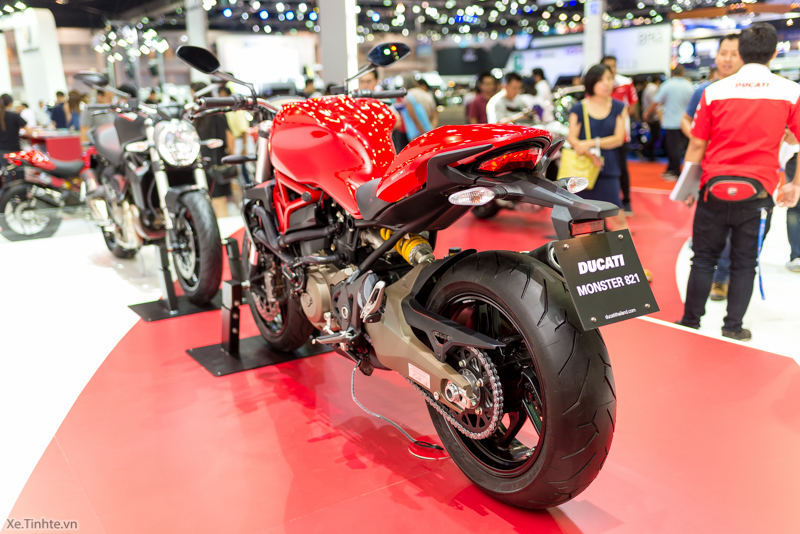 Can canh chiec Ducati Monster 821 Ban rut gon cua Monster 1200 - 13