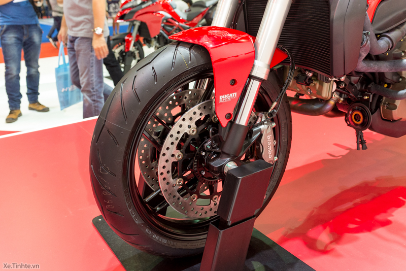 Can canh chiec Ducati Monster 821 Ban rut gon cua Monster 1200 - 19