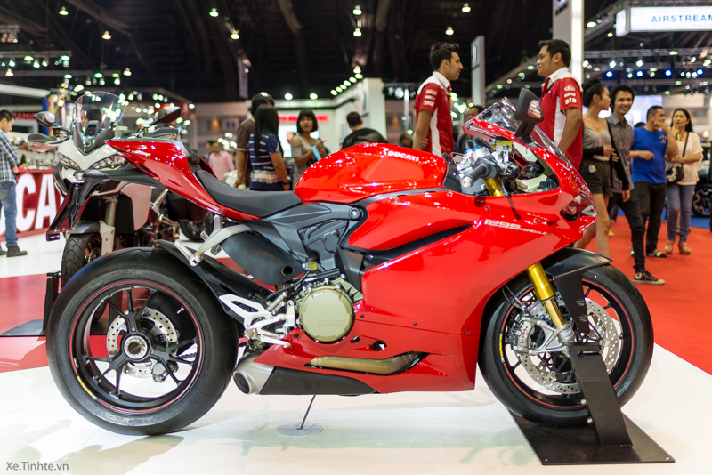 Can canh Ducati 1299 Panigale S tai Bangkok Motor Show 2015
