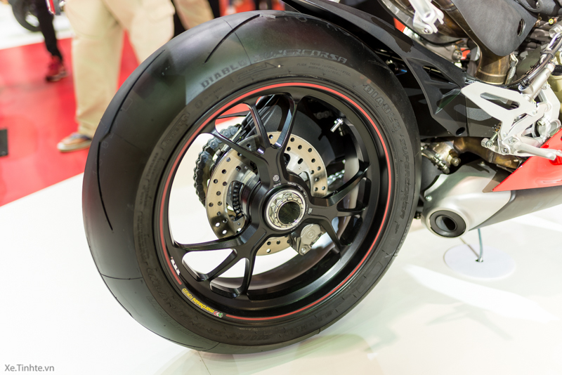 Can canh Ducati 1299 Panigale S tai Bangkok Motor Show 2015 - 14