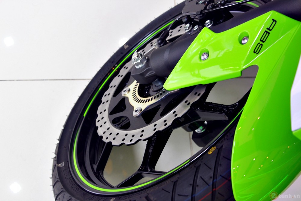 Ninja 300 tai Showroom o Sai Gon chiec Sport City dang gia nhat - 8