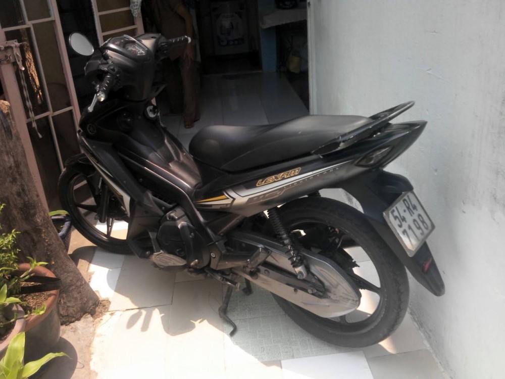 Yamaha LEXAM 115 Xe ga với mẫu mã xe cộ số
