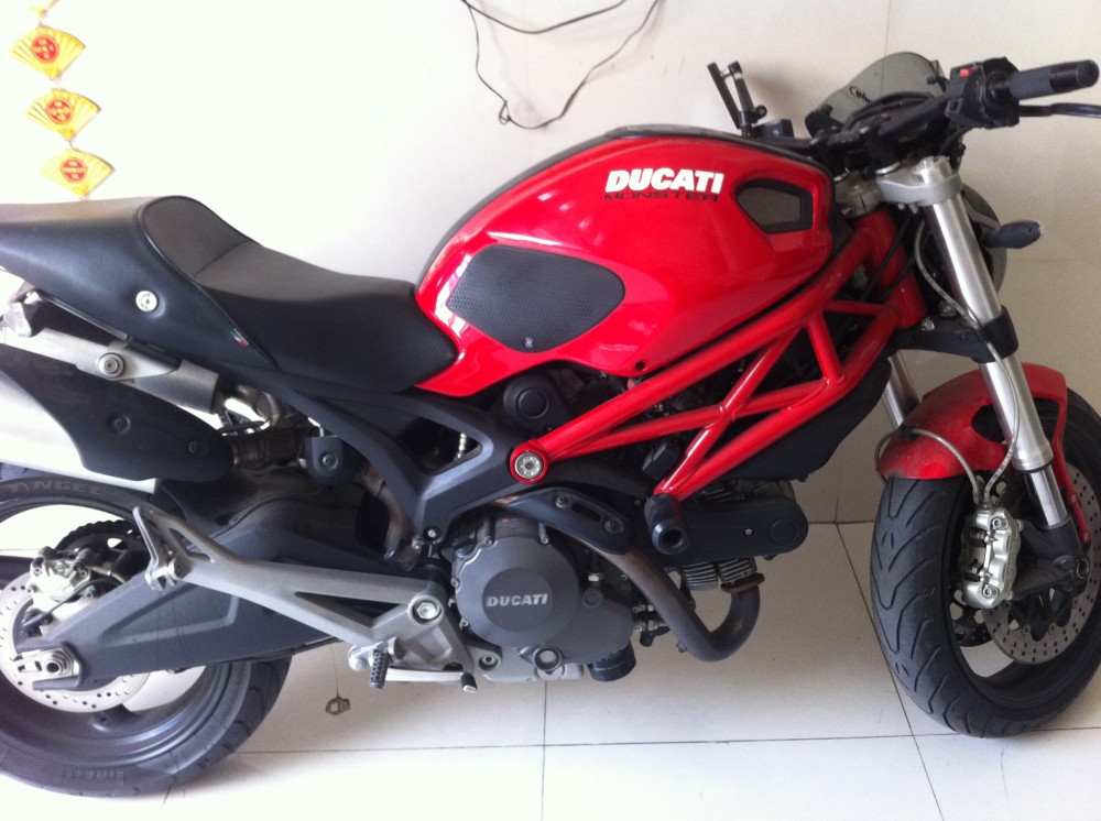 Ban xe Ducati Monster 975 - 2