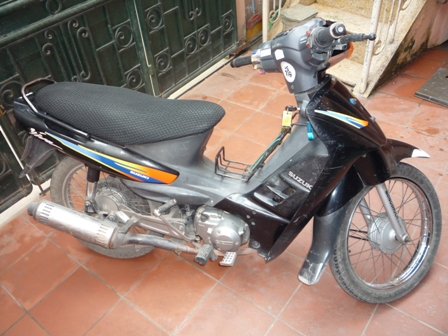 Ban xe Suzuki Viv a Thai mau denphanh co - 2
