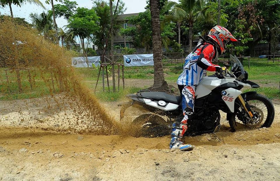 BMW F800GS offroad day an tuong - 3
