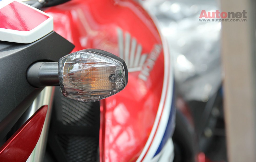 Can canh cap doi Honda CB1000R 2015 vua ve den Sai Gon - 6