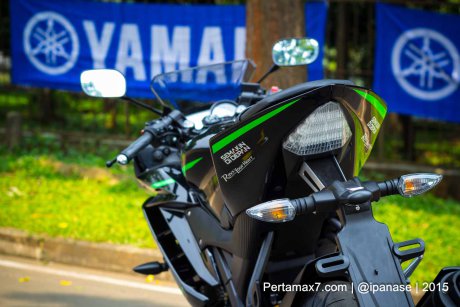 Can canh Yamaha R15 Monster Yamaha Tech 3 - 13