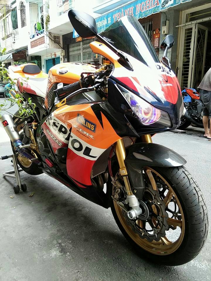 CBR1000RR Repsol do tam huyet cua biker - 4