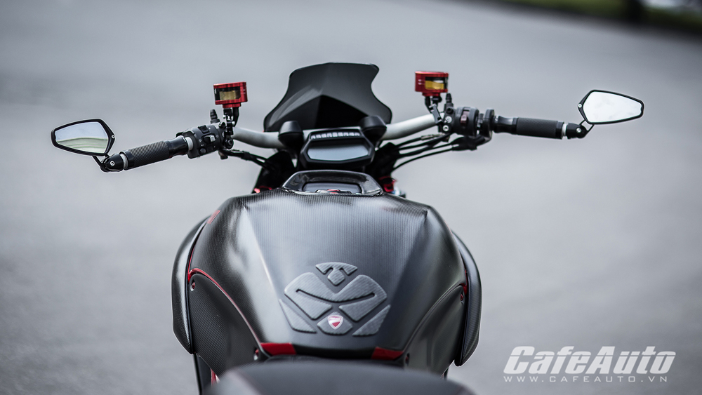 Ducati Diavel Carbon do cuc ngau tai Viet Nam - 8