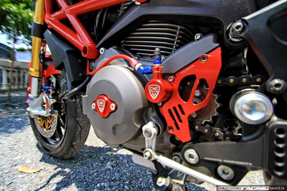 Ducati Monster 796 quai vat mot gio ben hang hieu - 8