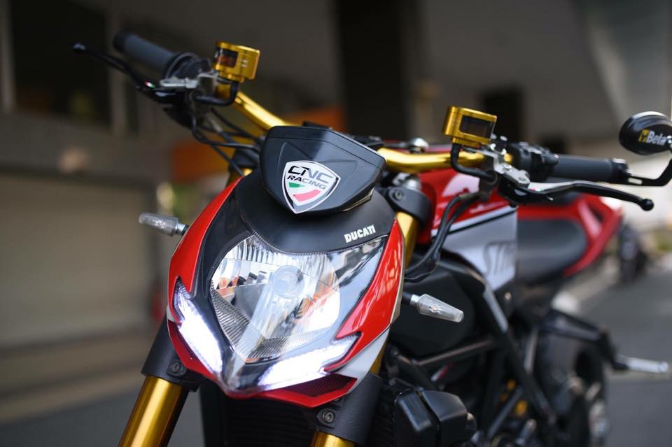 Ducati StreetFighter kieu hanh tai dat Sai Gon - 19