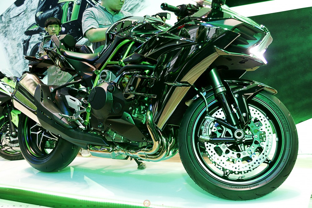 Motorrock khai truong Showroom Kawasaki dau tien tai HCM va ra mat Ninja H2 - 8