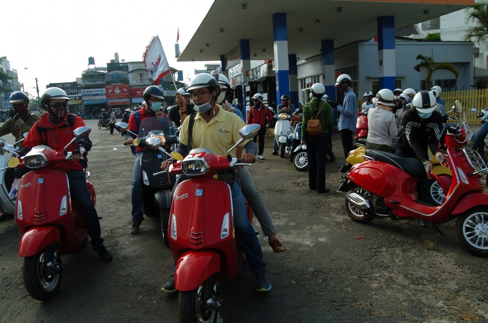 Phan 4 hanh trinh Cung Vespa Sprint GTS 150 chinh phuc Langbiang