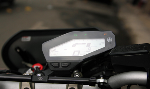 Yamaha MT09 Sport Tracker ABS 2015 dau tien ve Viet Nam - 19