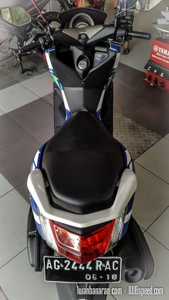 Yamaha NMAX 150 phien ban Movistar MotoGP - 12