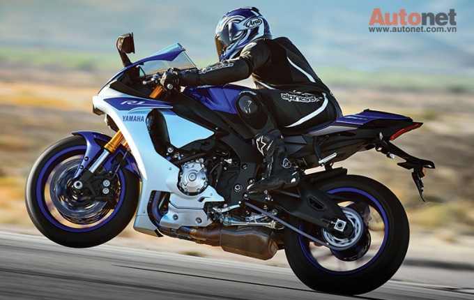 Yamaha R1 2015 mot co may thong linh troi Au - 5