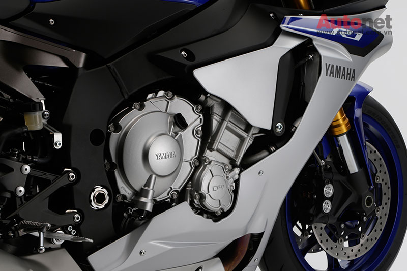 Yamaha R1 2015 mot co may thong linh troi Au - 18