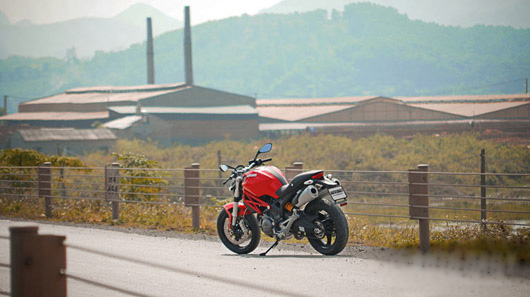 Bo anh dep ve Ducati Monster 795 - 2