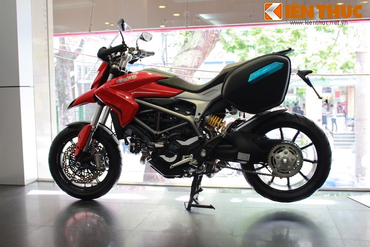 Can canh Ducati Hyperstrada 2015 dau tien tai Ha Noi - 7