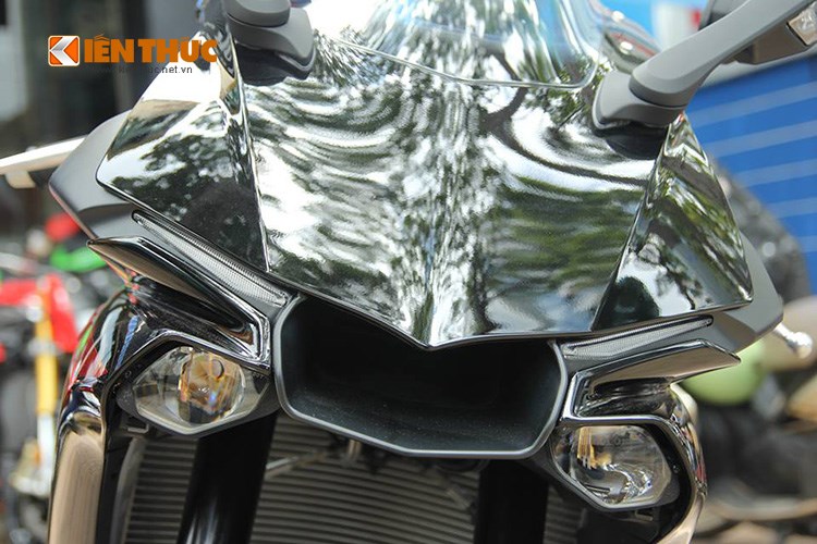 Can canh Yamaha R1 2015 mau den sieu ngau tai Viet Nam - 10