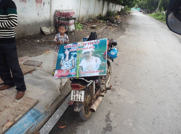 Chong chay Dream cu cho con trai 5 tuoi bon ba khap noi tim vo va con gai