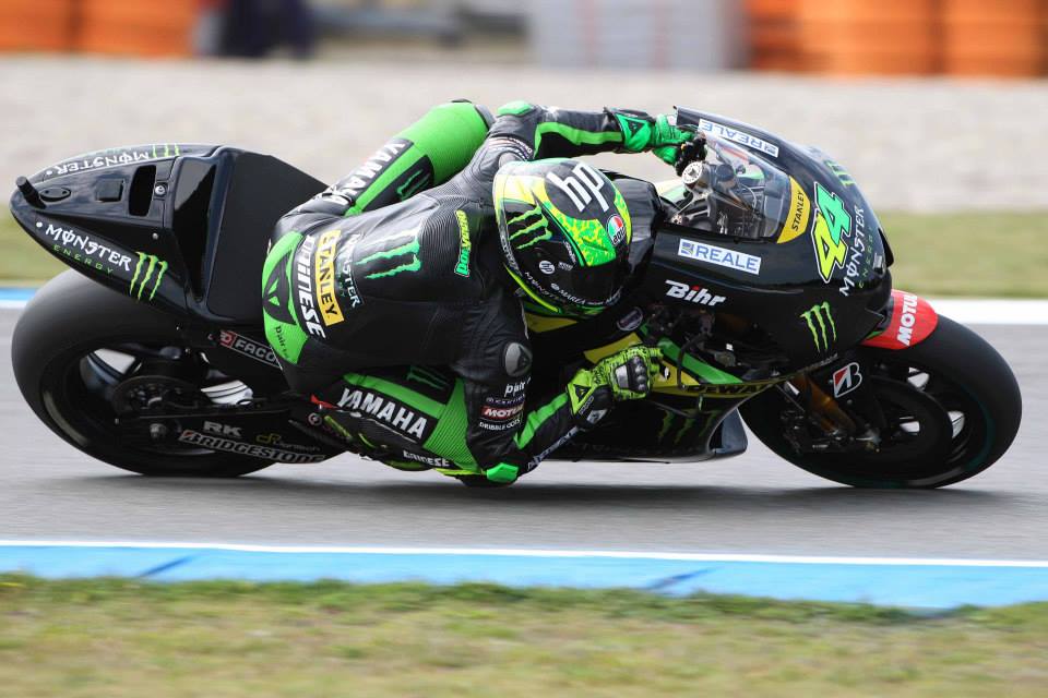 Chum anh xe cua doi dua Monster Yamaha Tech3 - 10