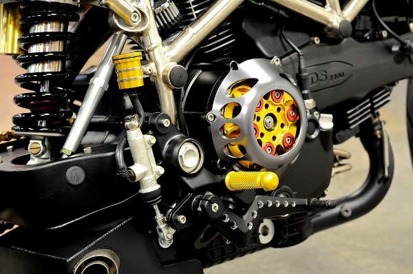 Ducati Hypermotard cung cap voi ban do tu C2 Design - 7