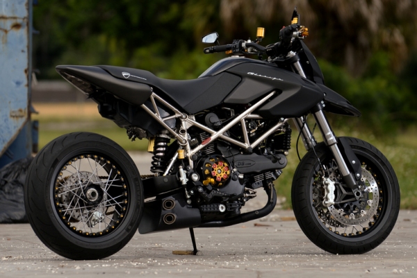 Ducati Hypermotard cung cap voi ban do tu C2 Design - 9