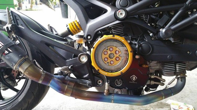 Ducati Monster 796 do cuc chat voi phien ban mau vang la mat - 3