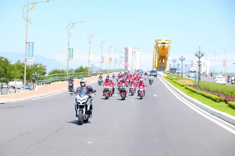 Ducati Viet Nam dieu hanh mung dai hoi mo to Da Nang