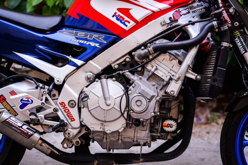 Honda CBR600 do nakedbike doc dao cua biker Sai Gon - 3