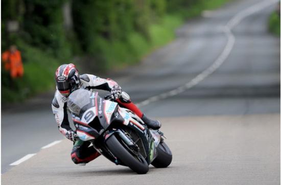 Ki luc toc do hang solo bi pha vo tai IOM TT 2015