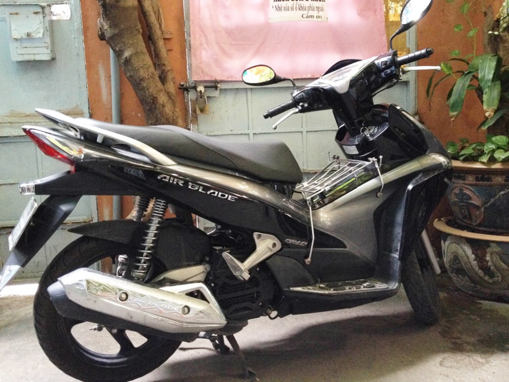 Ban xe Honda Airblade FI den xam 2012