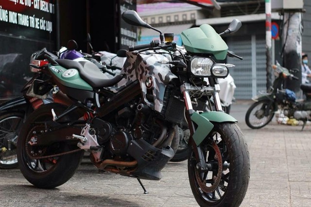 BMW F800GS Camo do day doc dao cua biker Sai Gon