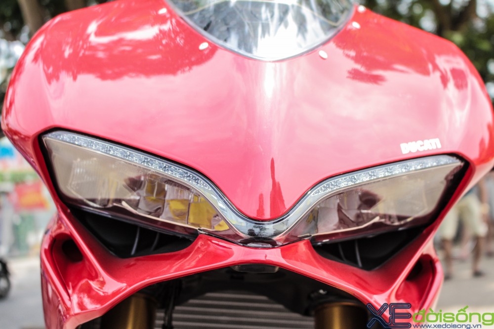 Can canh Ducati 1299 Panigale S dau tien tai Viet Nam voi gia 1 ty dong - 10