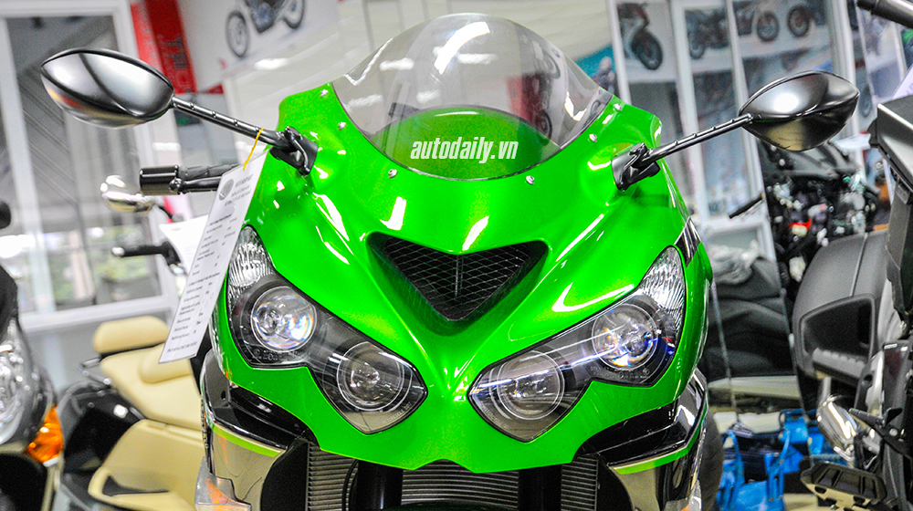 Can canh sieu xe Kawasaki Ninja ZX14R ABS 2015 tai Ha Noi - 2