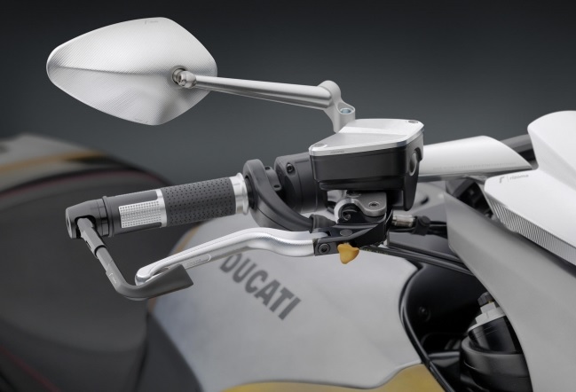 Ducati Diavel do full option do choi Rizoma - 3