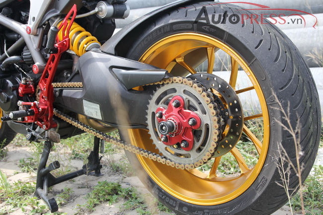 Can canh Ducati Hyperstrada do sieu khung cua biker Nha Trang - 22