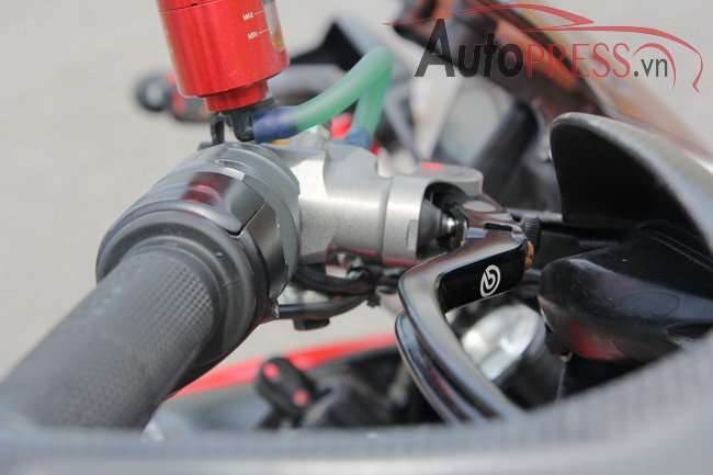 Can canh Ducati Hyperstrada do sieu khung cua biker Nha Trang - 11