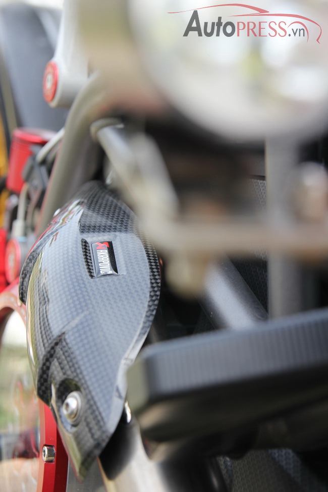 Can canh Ducati Hyperstrada do sieu khung cua biker Nha Trang - 14