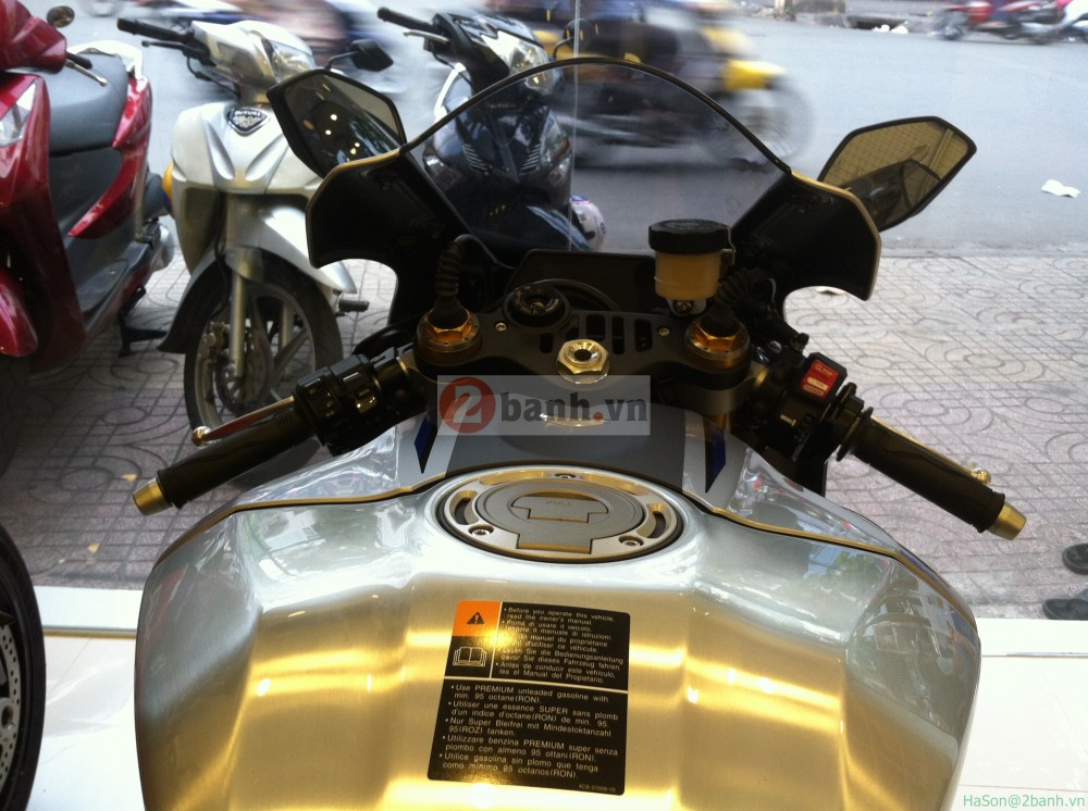 Hinh anh va clip sieu moto Yamaha R1M tai Sai Gon - 13
