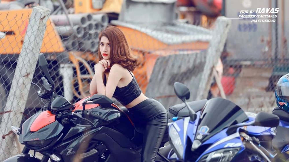 Hot Girl xinh dep ca tinh ben chiec Sportbike than thanh Yamaha R6 - 3
