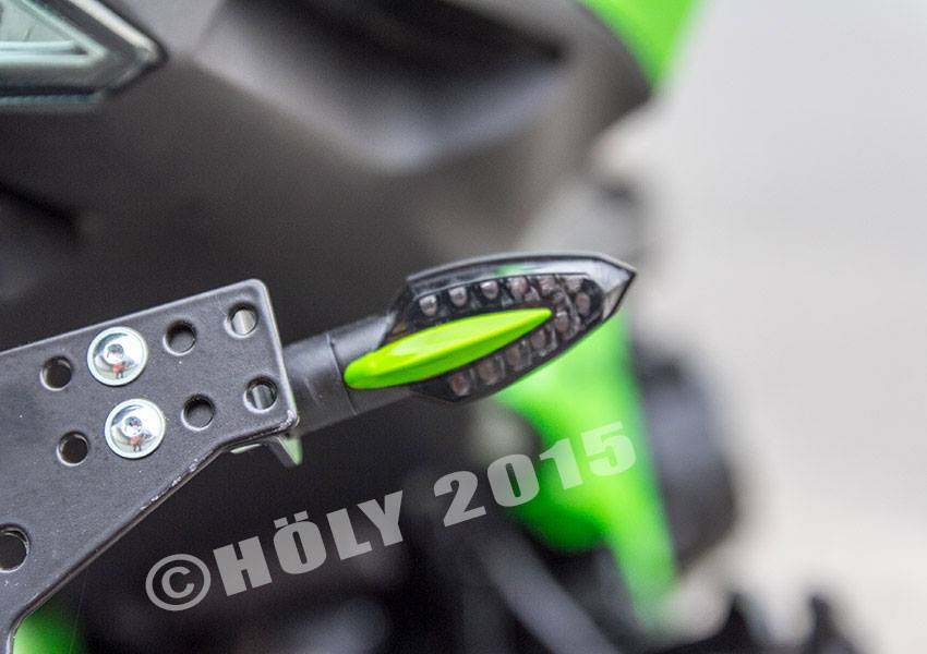 Kawasaki Z800 2015 do noi bat voi phien ban Ultra Green - 7