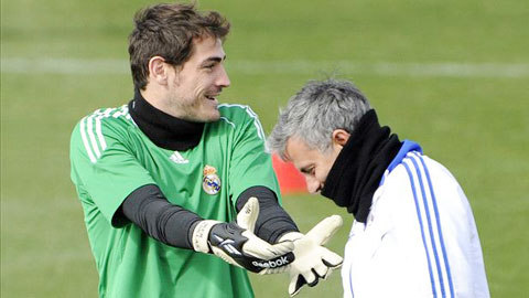 Mourinho da du doan duoc ngay tan cua Casillas