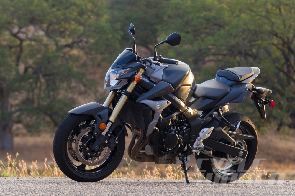 Nen chon Suzuki GSXS750 hay Yamaha FZ09 - 15