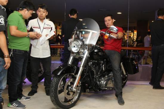 Showroom HarleyDavidson Ha Noi chinh thuc khai truong - 13