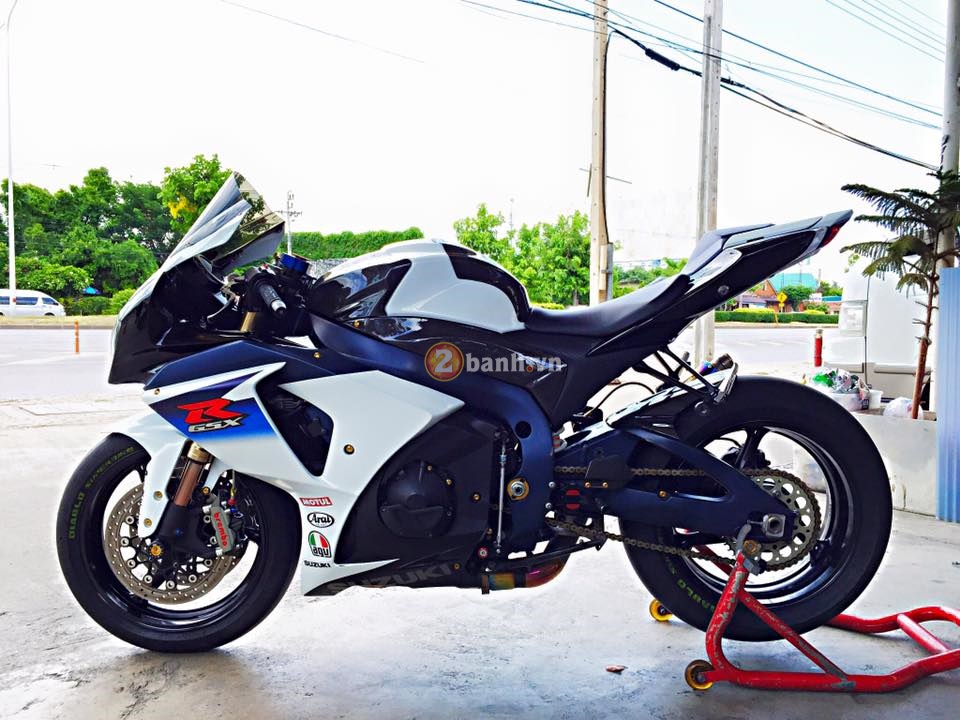 Suzuki GSXR1000 phien ban do chat choi tai Thai Lan