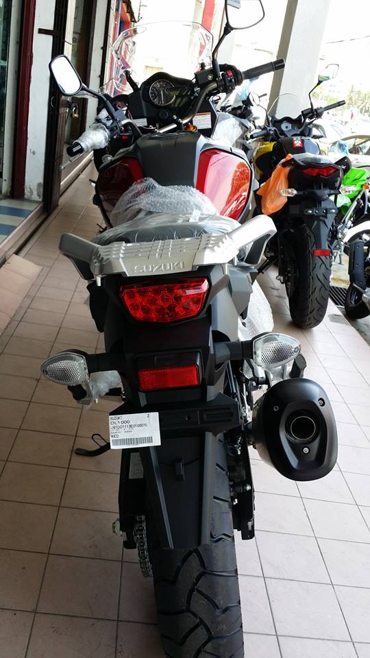 Suzuki VStorm 1000 ABS hang khui thung chup tu nuoc ngoai - 5