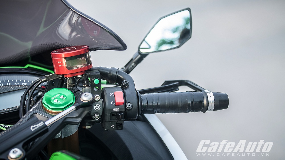 Tren yen Kawasaki Ninja ZX10R 2015 co may toc do that thu - 12